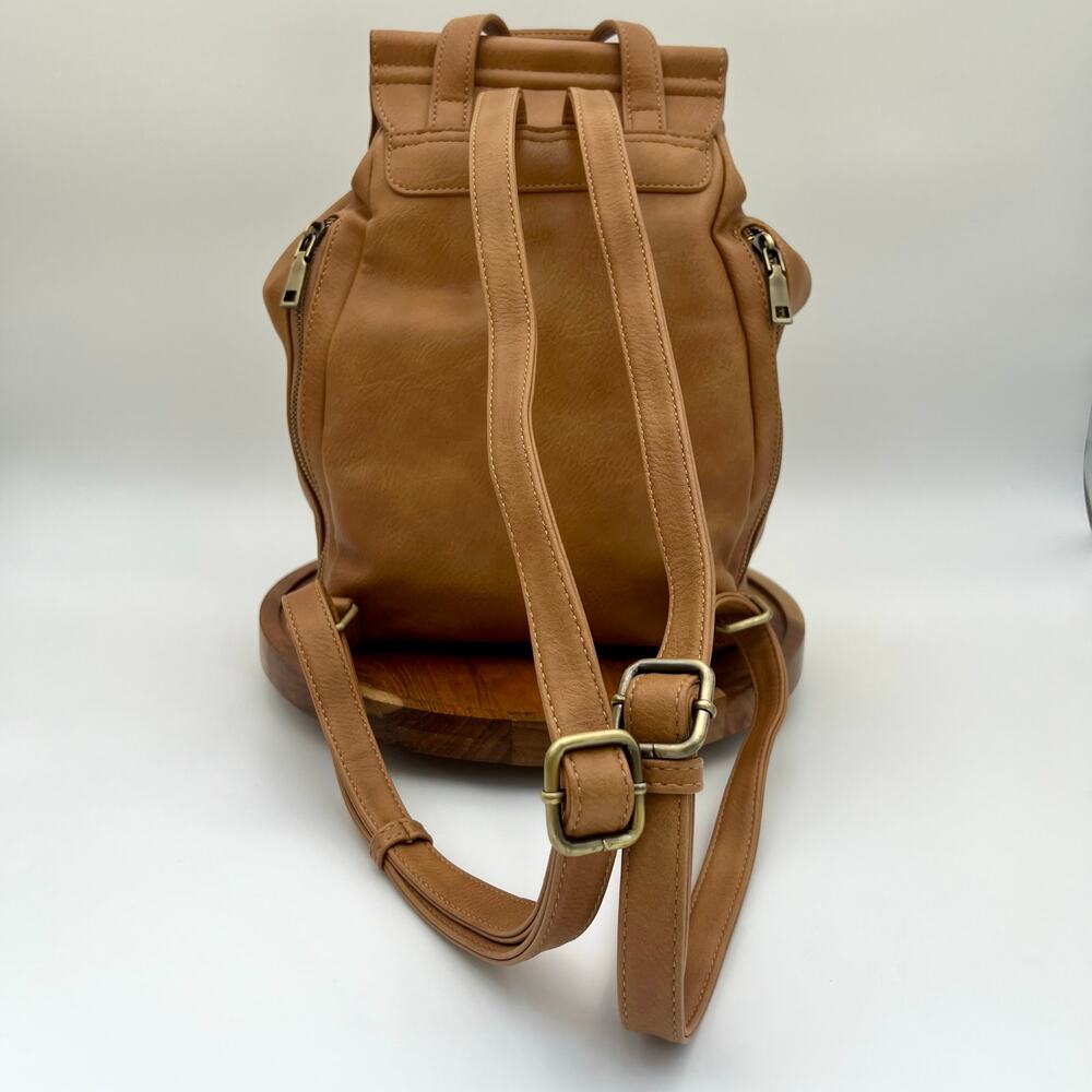 Antik Kraft Stephanie Backpack Tan Vegan Leather Bucket Crossbody Bag Top Handle - Picture 4 of 15